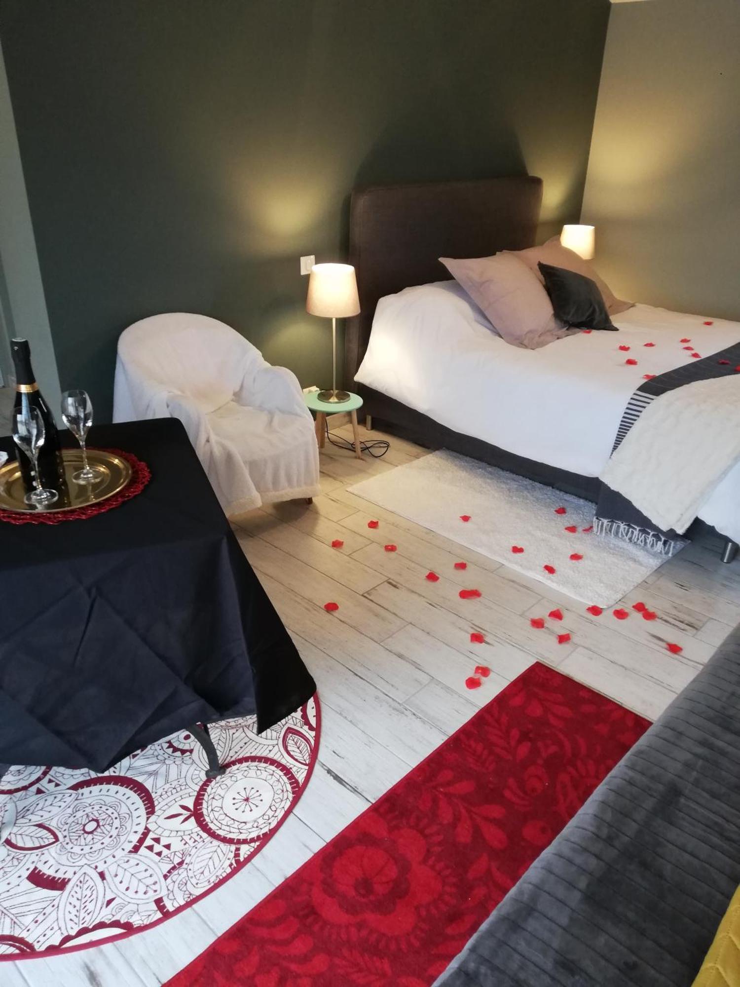 Bed and Breakfast La Mancine Laulan Jau-Dignac-et-Loirac Exteriér fotografie