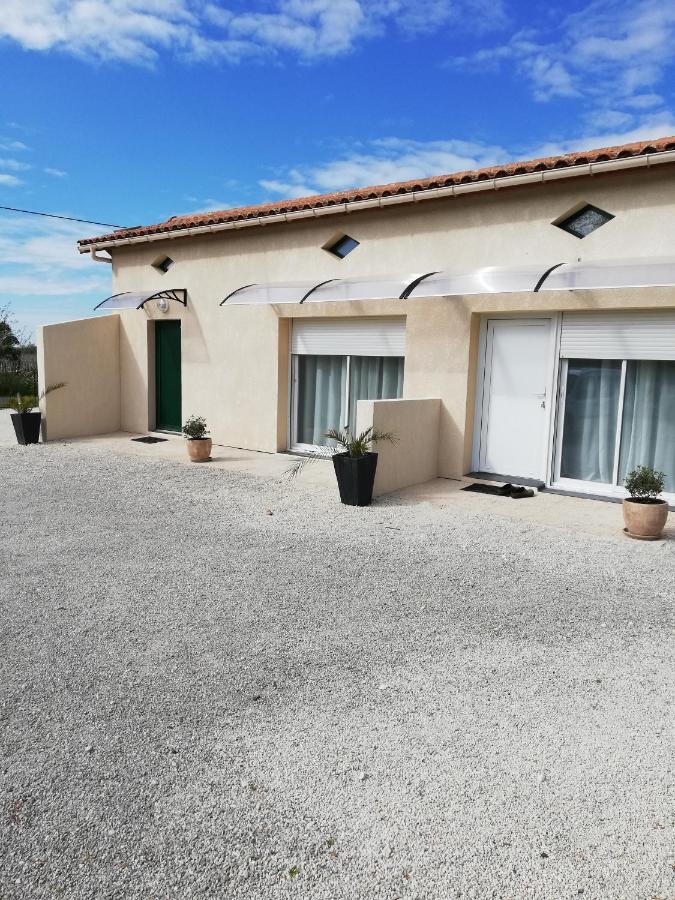 Bed and Breakfast La Mancine Laulan Jau-Dignac-et-Loirac Exteriér fotografie